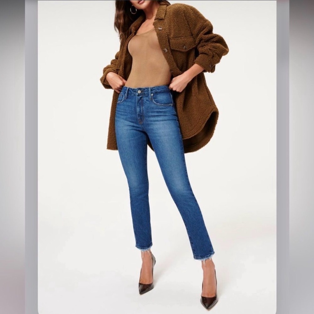 Good American Good Curve Straight Leg Jean